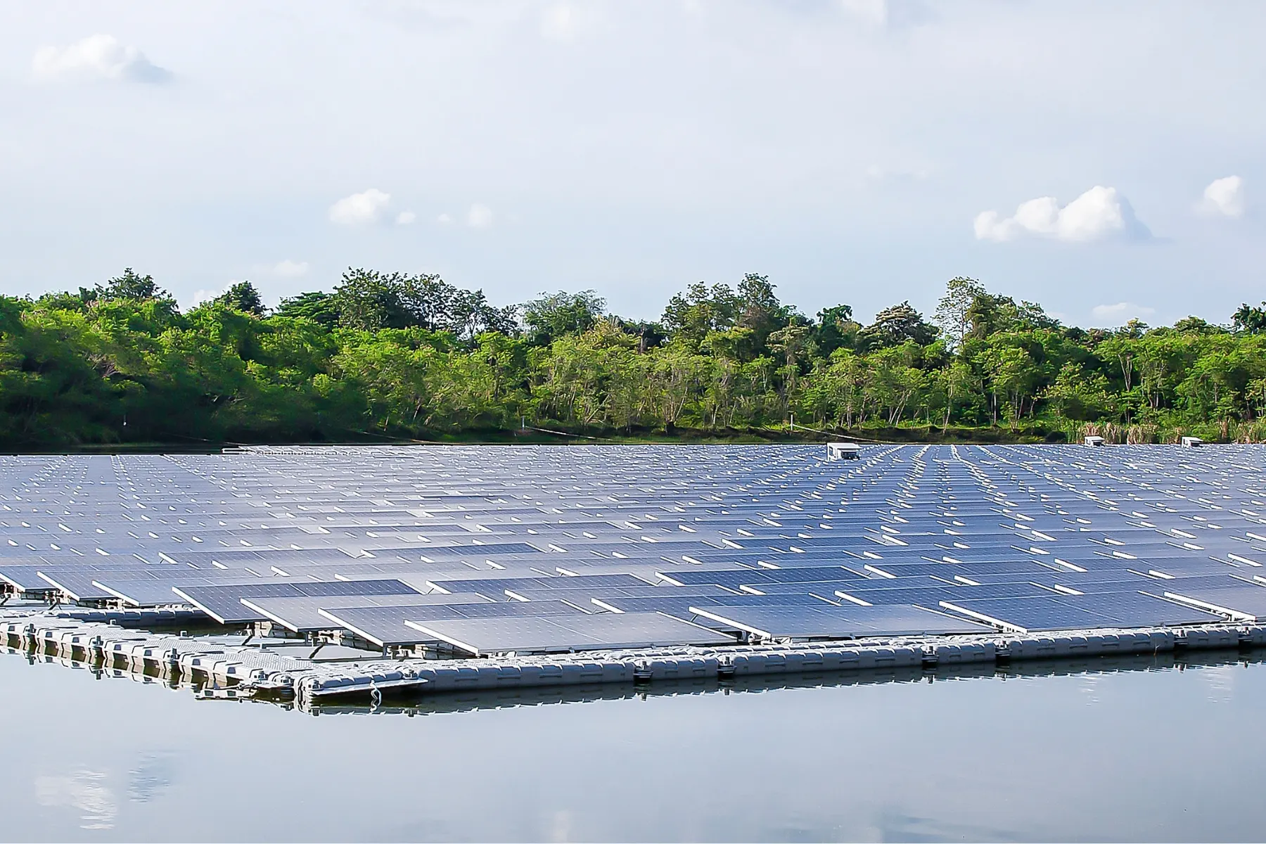 high winds cannot affect the solar installation